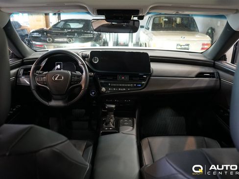 Used 2022 Lexus ES 300h FWD image 16