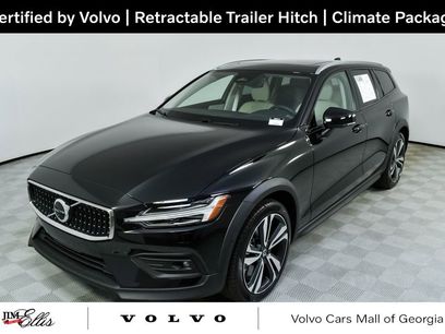 Certified 2024 Volvo V60 B5 Cross Country Plus