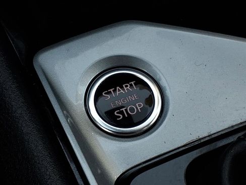 Used 2024 Nissan Altima 2.5 SV image 25