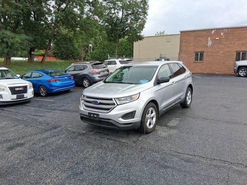 Used 2018 Ford Edge SE FWD image 1