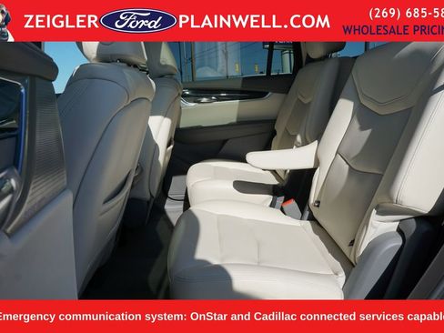 Used 2023 Cadillac XT6 Premium Luxury w/ Technology Package AWD/4WD image 12