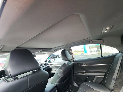 Used 2023 Toyota Camry XSE image 22