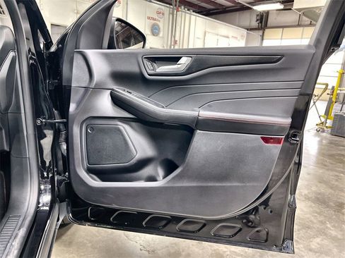 Used 2022 Ford Escape SEL w/ SEL Stealth AWD Package image 30