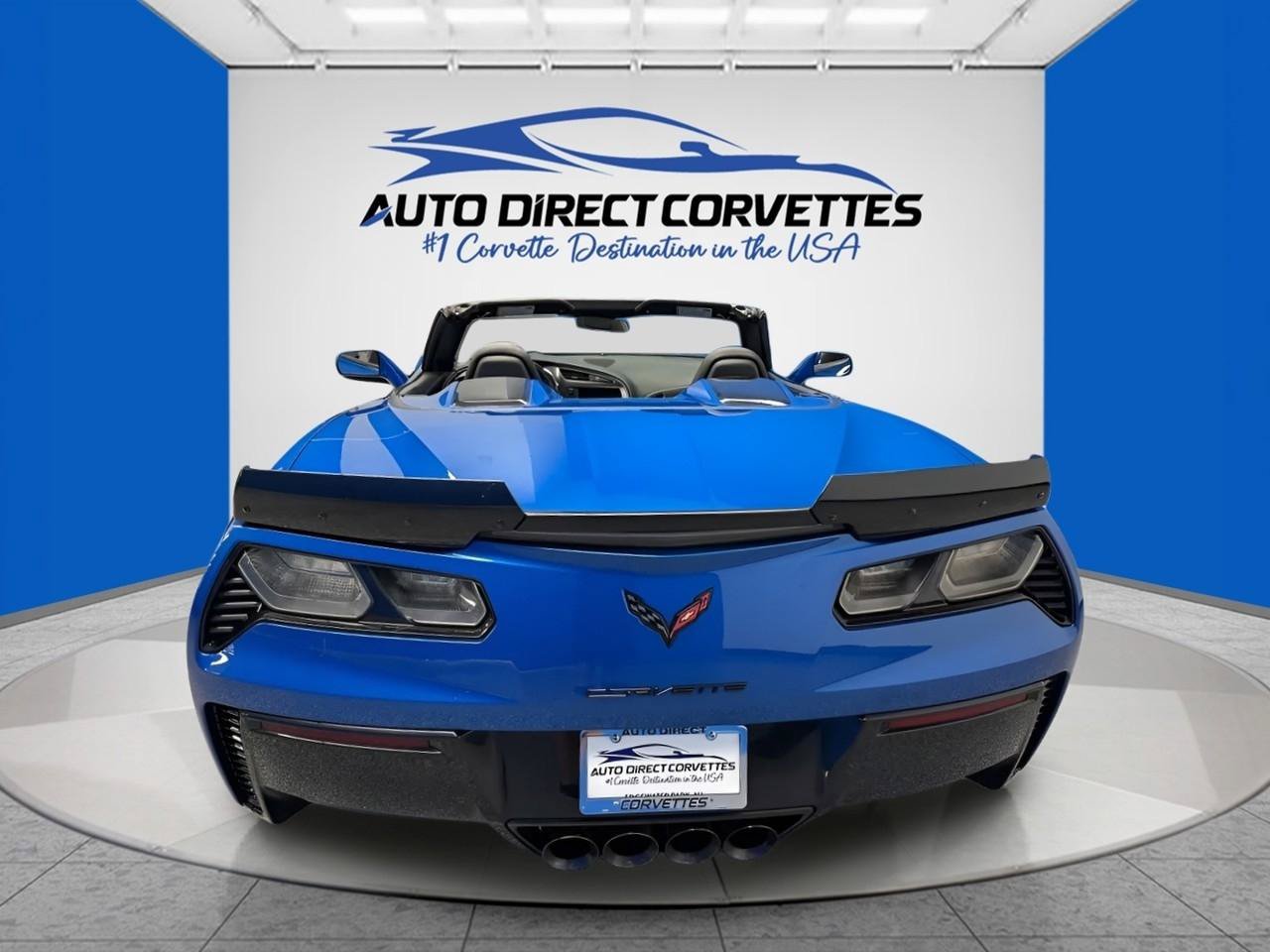Used 2015 Chevrolet Corvette Z06 w/ 3LZ Preferred Equipment Group RWD image 11