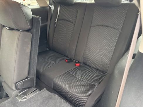 Used 2018 Dodge Journey SE w/ Blacktop Package FWD image 12