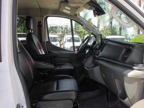 Used 2020 Ford Transit 150 XL image 32