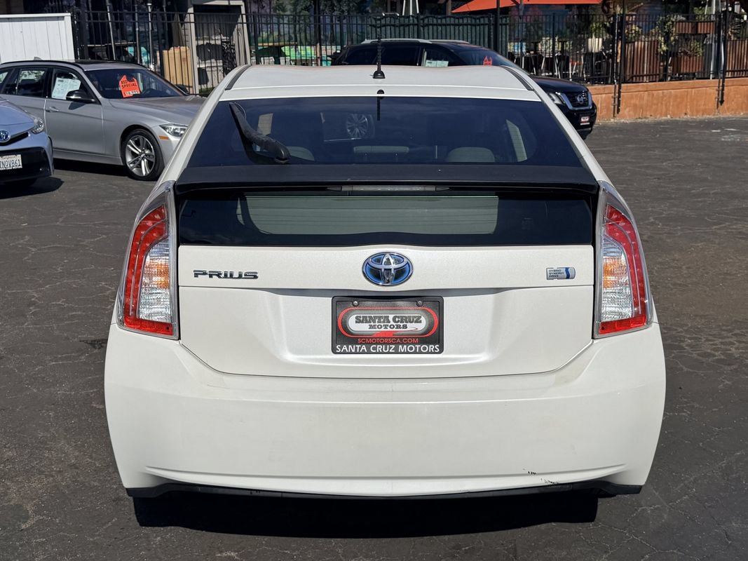 Used 2014 Toyota Prius Two FWD image 5