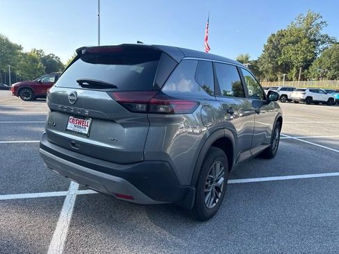 Used 2023 Nissan Rogue S AWD/4WD image 4