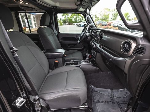 Used 2021 Jeep Wrangler Unlimited Sport AWD/4WD image 30