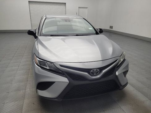 Used 2020 Toyota Camry SE image 14