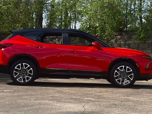 Used 2023 Chevrolet Blazer RS w/ LPO, Floor Liner Package AWD/4WD image 2
