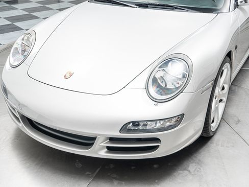 Used 2005 Porsche 911 Carrera RWD image 33