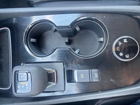 Used 2026 Nissan Rogue SL AWD/4WD image 43
