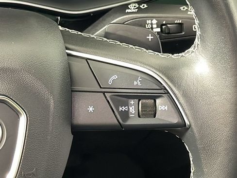Used 2023 Audi Q8 Prestige AWD/4WD image 19