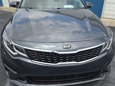 Used 2020 Kia Optima S FWD image 2