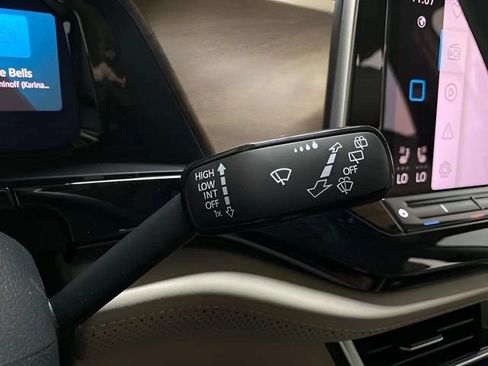 Used 2024 Volkswagen Atlas SE FWD image 41