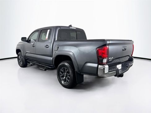 Certified 2023 Toyota Tacoma SR5 AWD/4WD image 12