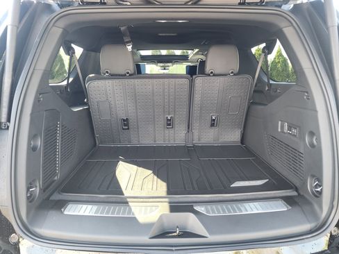 New 2026 Chevrolet Suburban High Country AWD/4WD image 12