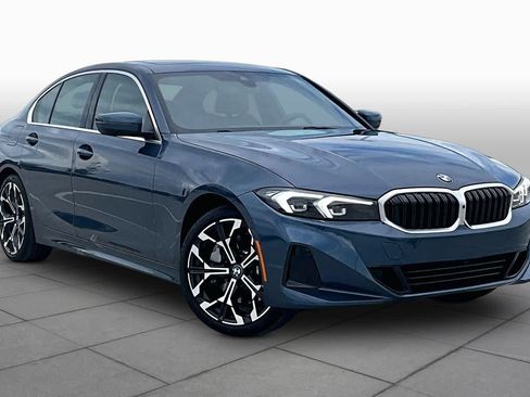 Used 2025 BMW 330i Sedan RWD image 2