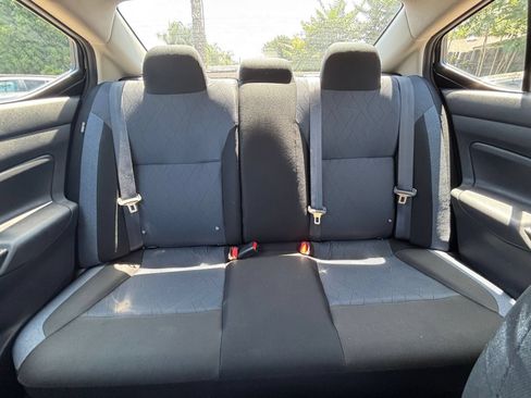 Used 2025 Nissan Versa SV FWD image 37