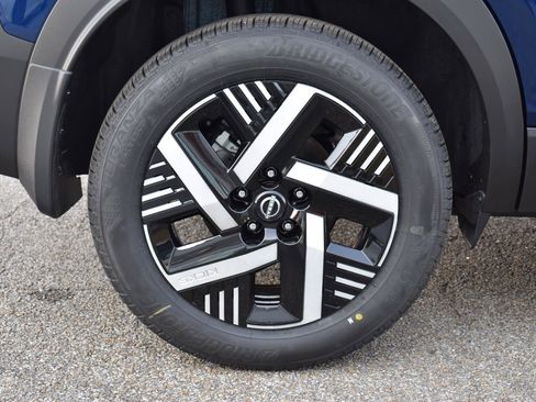 Used 2026 Nissan Kicks SV w/ Cold Weather Package FWD image 10