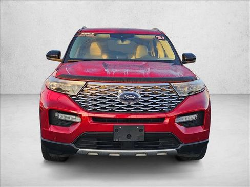 Used 2021 Ford Explorer Platinum w/ Equipment Group 601A image 2