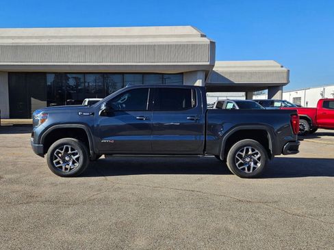 Used 2021 GMC Sierra 1500 AT4 w/ AT4 Value Package image 2