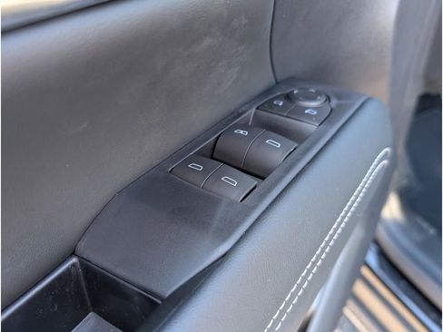 New 2026 GMC Terrain Elevation image 15