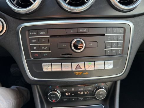 Used 2018 Mercedes-Benz CLA 250 4MATIC image 41