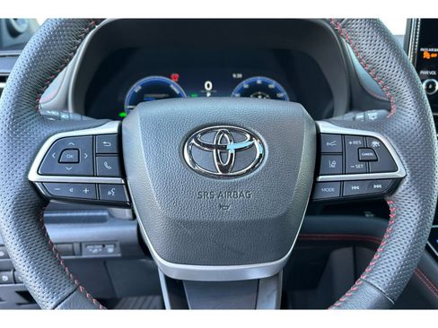 Certified 2025 Toyota Sienna XSE w/ XSE Premium Package AWD/4WD image 29
