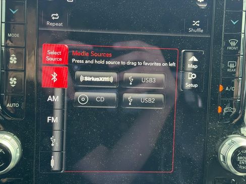 Used 2019 RAM 1500 Laramie AWD/4WD image 33