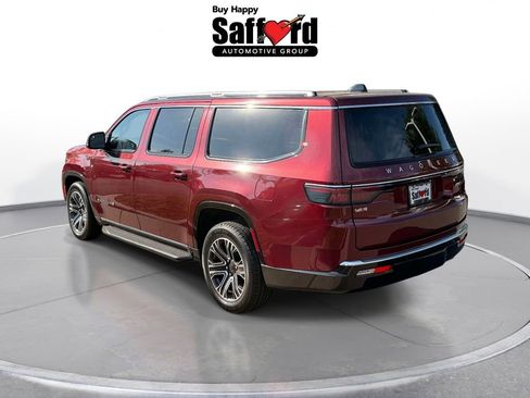 Certified 2024 Jeep Wagoneer L Series II w/ Flexible Seating Group AWD/4WD image 5