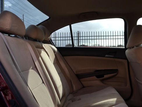 Used 2010 Honda Accord LX-P image 37