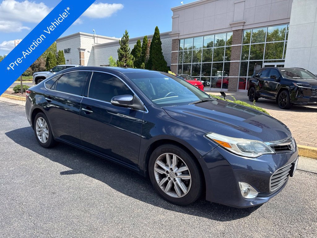 Used 2015 Toyota Avalon XLE Premium FWD image 1