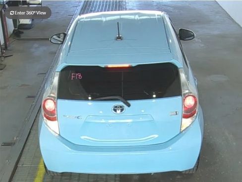 Used 2013 Toyota Prius C Three FWD image 4
