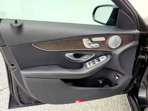 Used 2019 Mercedes-Benz C 300 4MATIC Sedan image 11