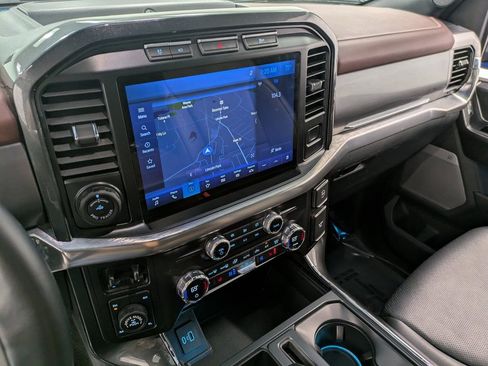 Used 2021 Ford F150 Lariat image 11