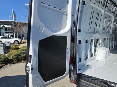 New 2025 Mercedes-Benz Sprinter 2500 image 6