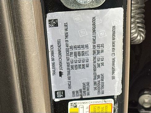 Used 2022 Chevrolet Suburban LT image 34