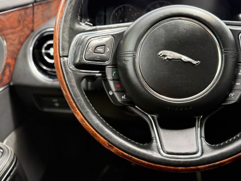 Used 2016 Jaguar XJ L Portfolio AWD/4WD image 24