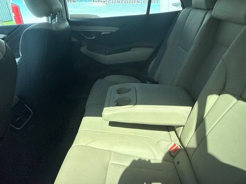 Used 2020 Subaru Outback Limited AWD/4WD image 14