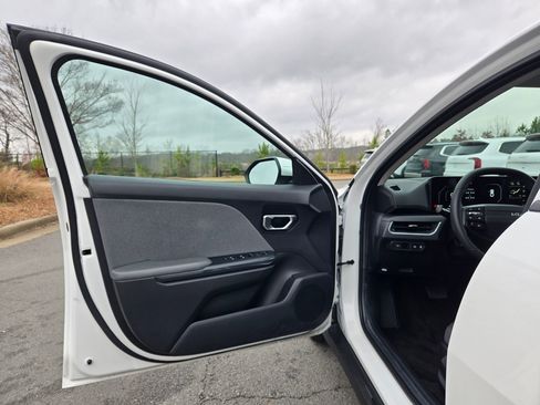 Used 2025 Kia K4 EX image 20