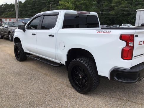 Used 2021 Chevrolet Silverado 1500 LT Trail Boss w/ Convenience Package II AWD/4WD image 15