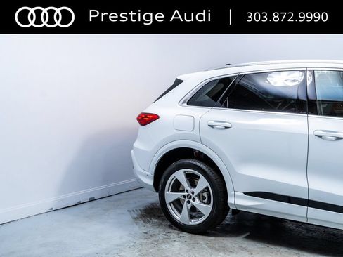 Used 2025 Audi Q5 Premium Plus w/ Premium Plus AWD/4WD image 11