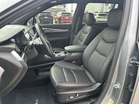 Used 2025 Cadillac XT6 Luxury AWD/4WD image 20