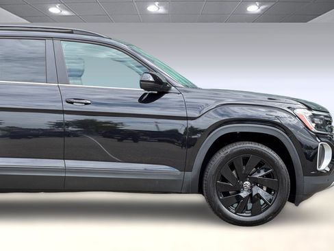 Used 2026 Volkswagen Atlas SE AWD/4WD image 35