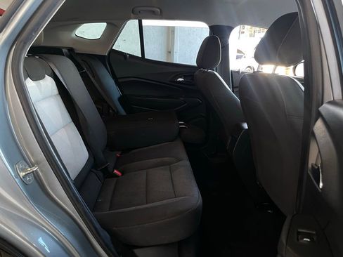 Used 2024 Chevrolet Trax LS w/ LS Convenience Package image 19