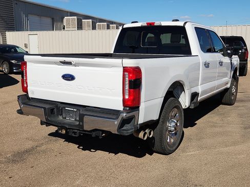 Used 2024 Ford F350 Lariat w/ Lariat Ultimate Package image 4