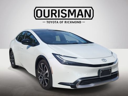 Used 2023 Toyota Prius Prime FWD image 1