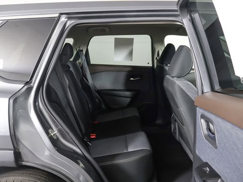 Used 2023 Nissan Rogue SV AWD/4WD image 28